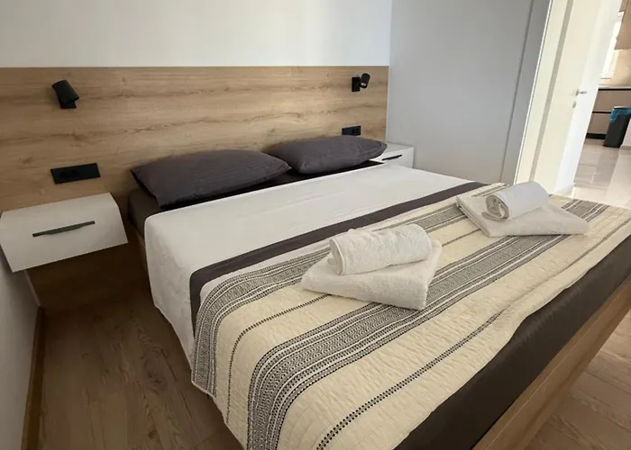 Plavi Val 3 Апартаменты *